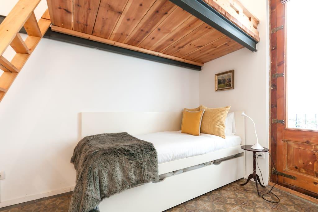 3 Bedroom Near Las Ramblas Appartamento